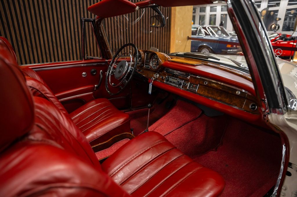 Mercedes-Benz 220 1963