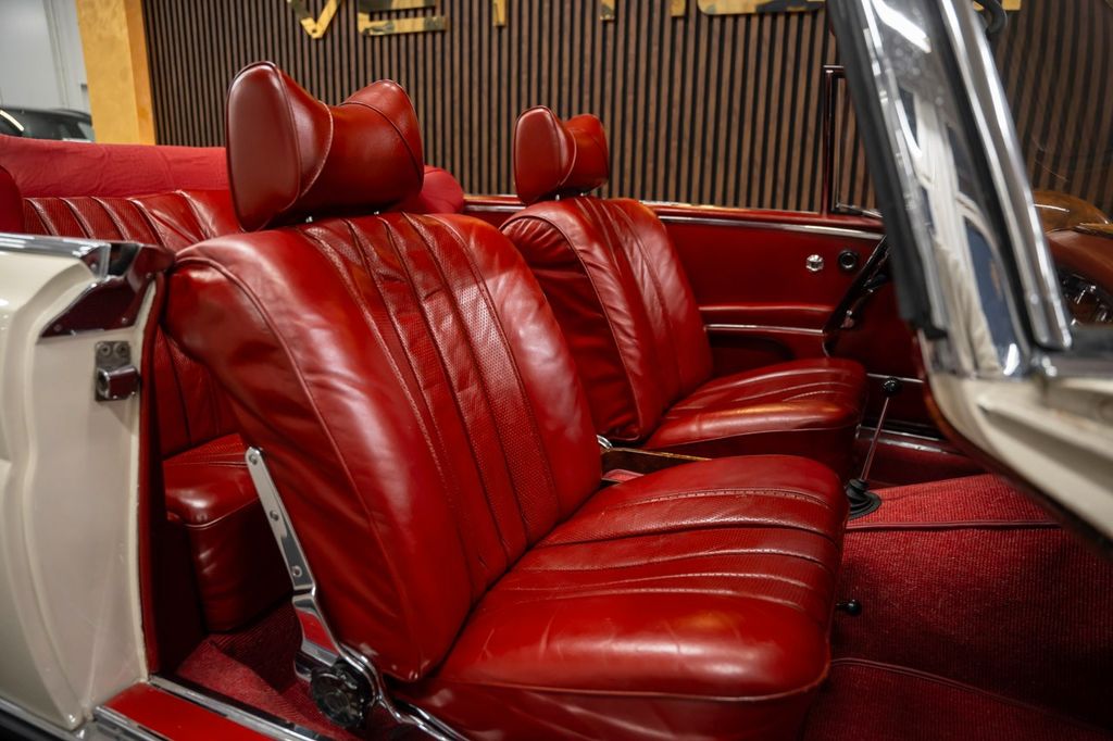 Mercedes-Benz 220 1963