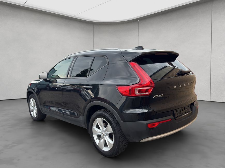 Volvo XC40 2024