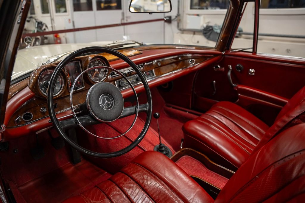 Mercedes-Benz 220 1963