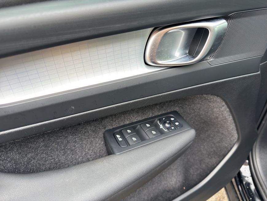Volvo XC40 2024