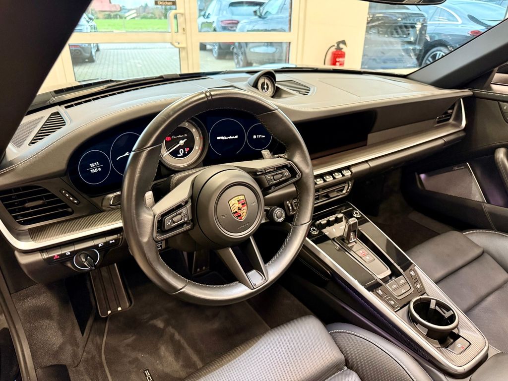 Porsche 992 2024