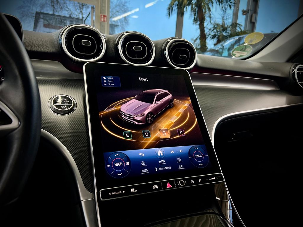 Mercedes-Benz C 200 2024