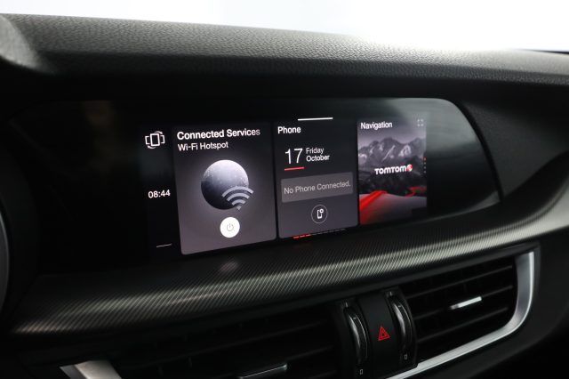 Alfa Romeo Stelvio 2023