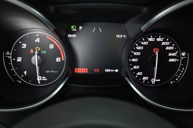 Alfa Romeo Stelvio 2023