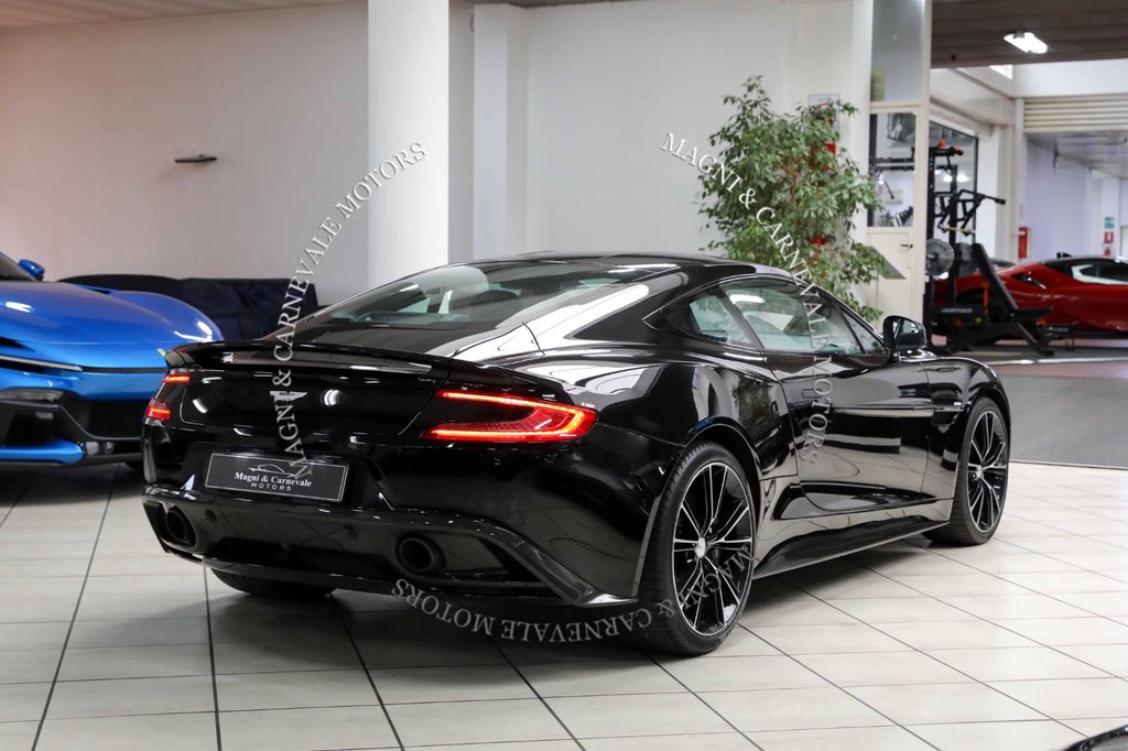 Aston Martin Vanquish 2018