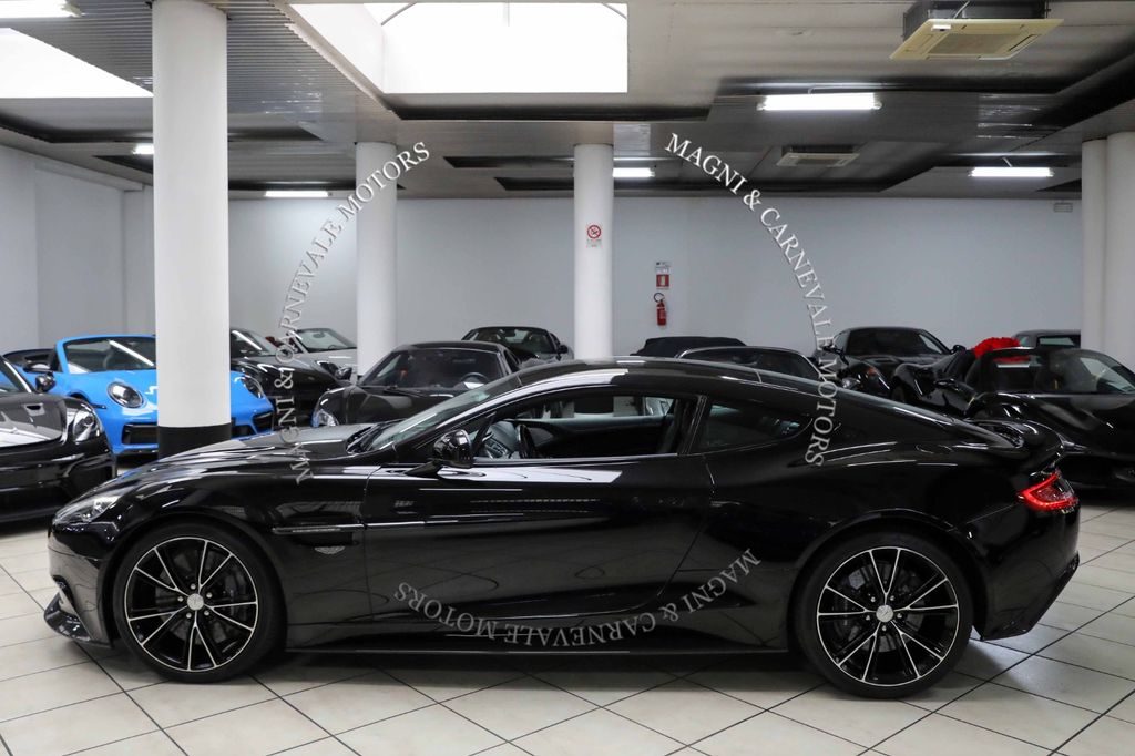 Aston Martin Vanquish 2018