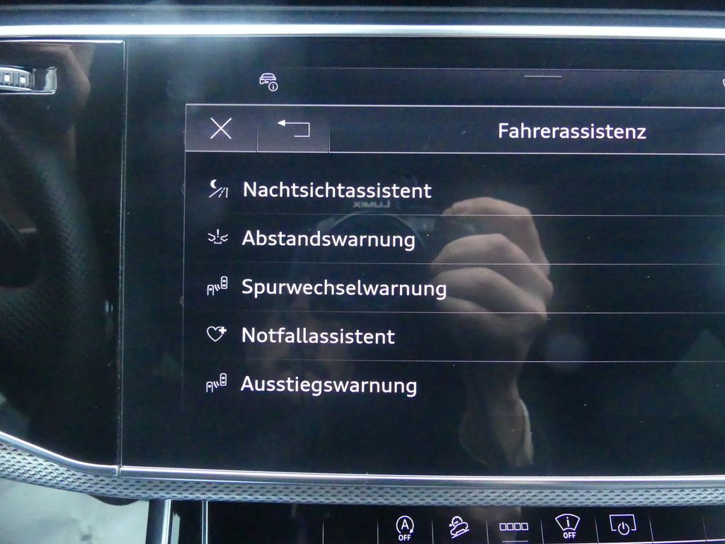 Audi RSQ8 2023