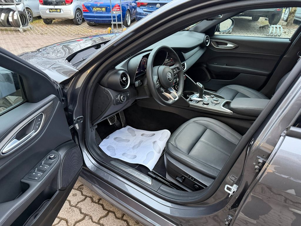 Alfa Romeo Giulia 2024