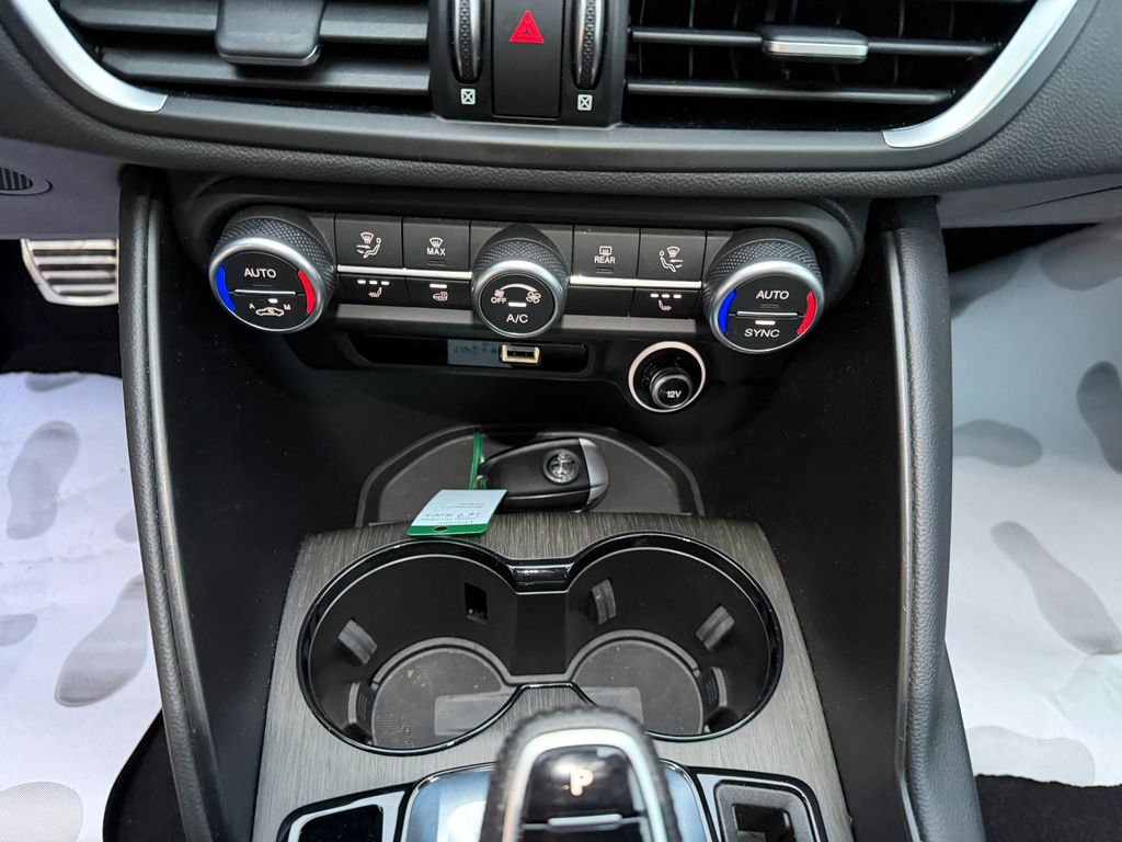 Alfa Romeo Giulia 2024