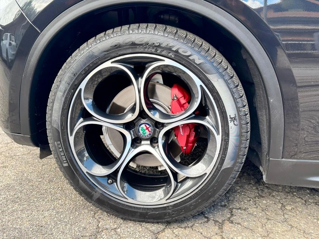 Alfa Romeo Stelvio 2020