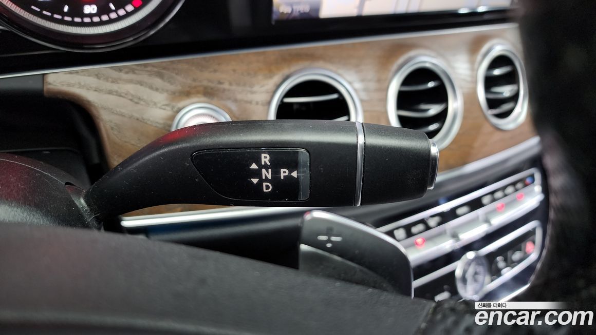 Mercedes-Benz E-Class 2018