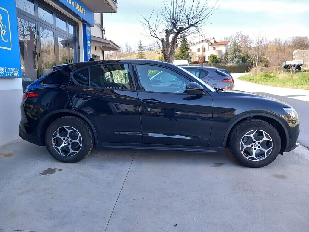 Alfa Romeo Stelvio 2022