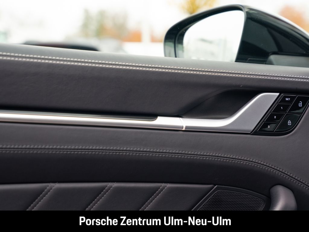 Porsche 992 2020