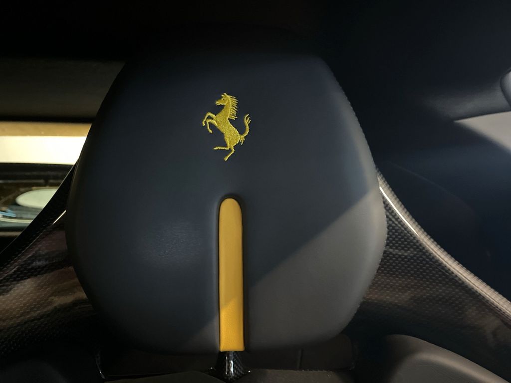 Ferrari SF90 2021