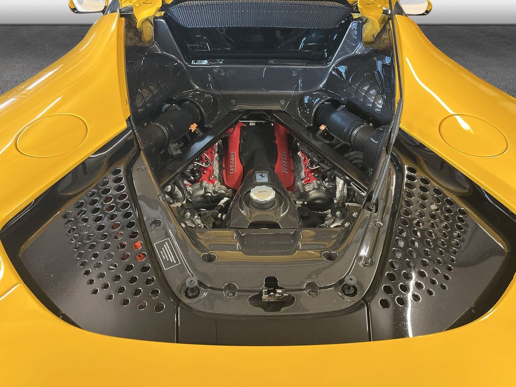 Ferrari SF90 2021