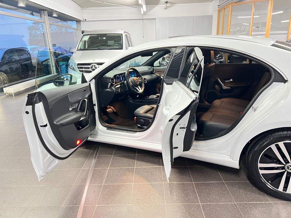 Mercedes-Benz CLA 180 2021