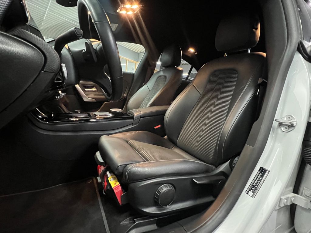 Mercedes-Benz CLA 180 2021