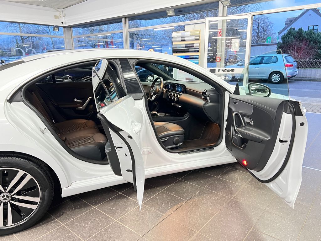 Mercedes-Benz CLA 180 2021