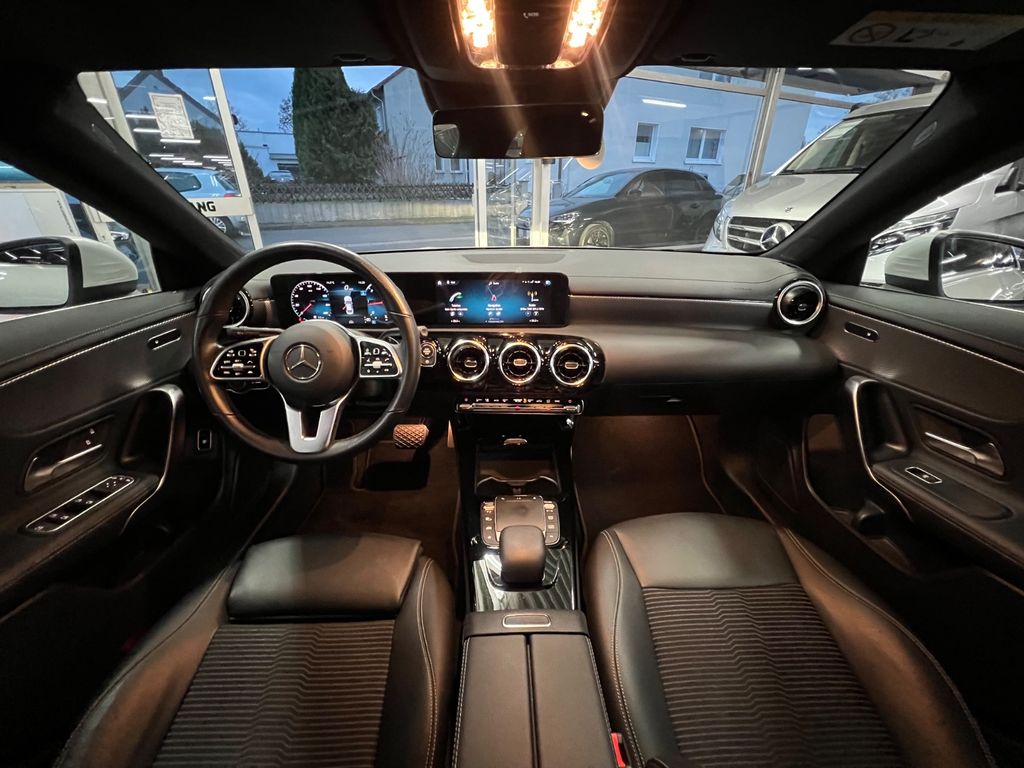 Mercedes-Benz CLA 180 2021