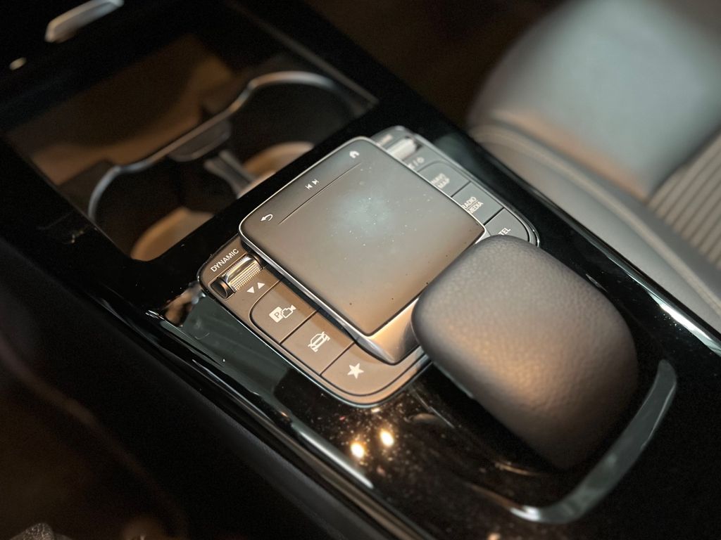 Mercedes-Benz CLA 180 2021