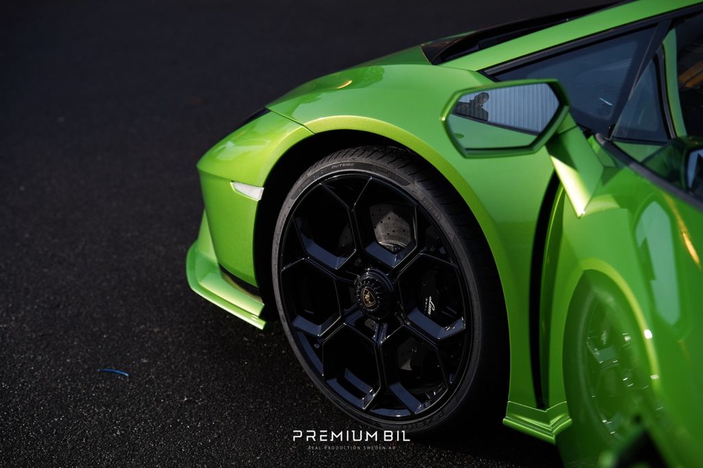Lamborghini Huracán 2023