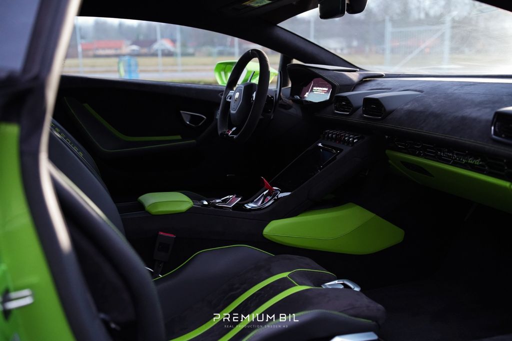 Lamborghini Huracán 2023