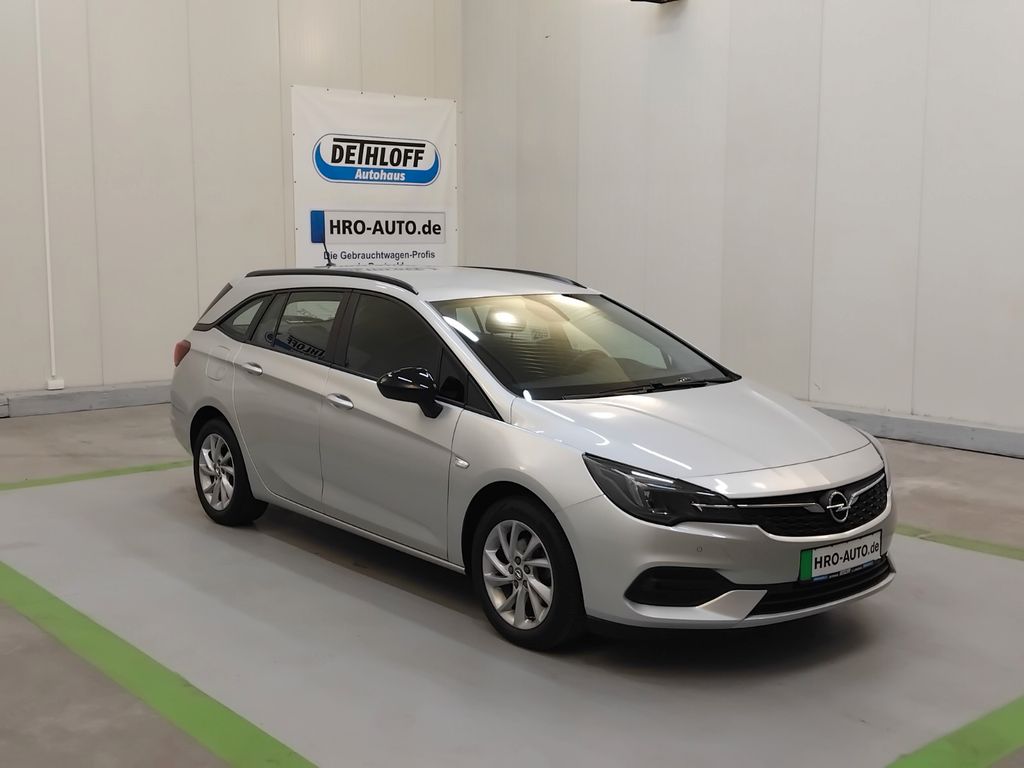 Opel Astra 2022