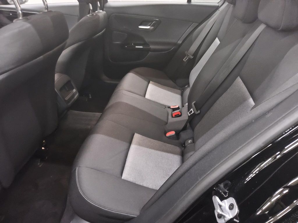 Mercedes-Benz C 200 2023