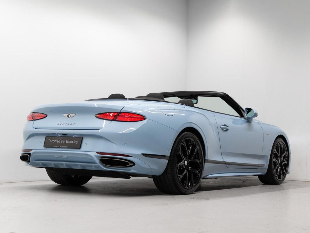Bentley Continental GTC 2024