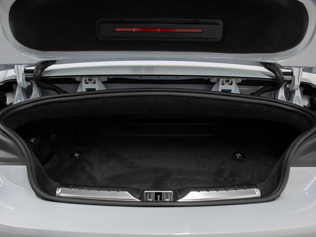 Bentley Continental GTC 2024