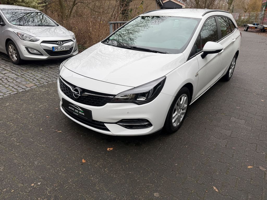 Opel Astra 2021