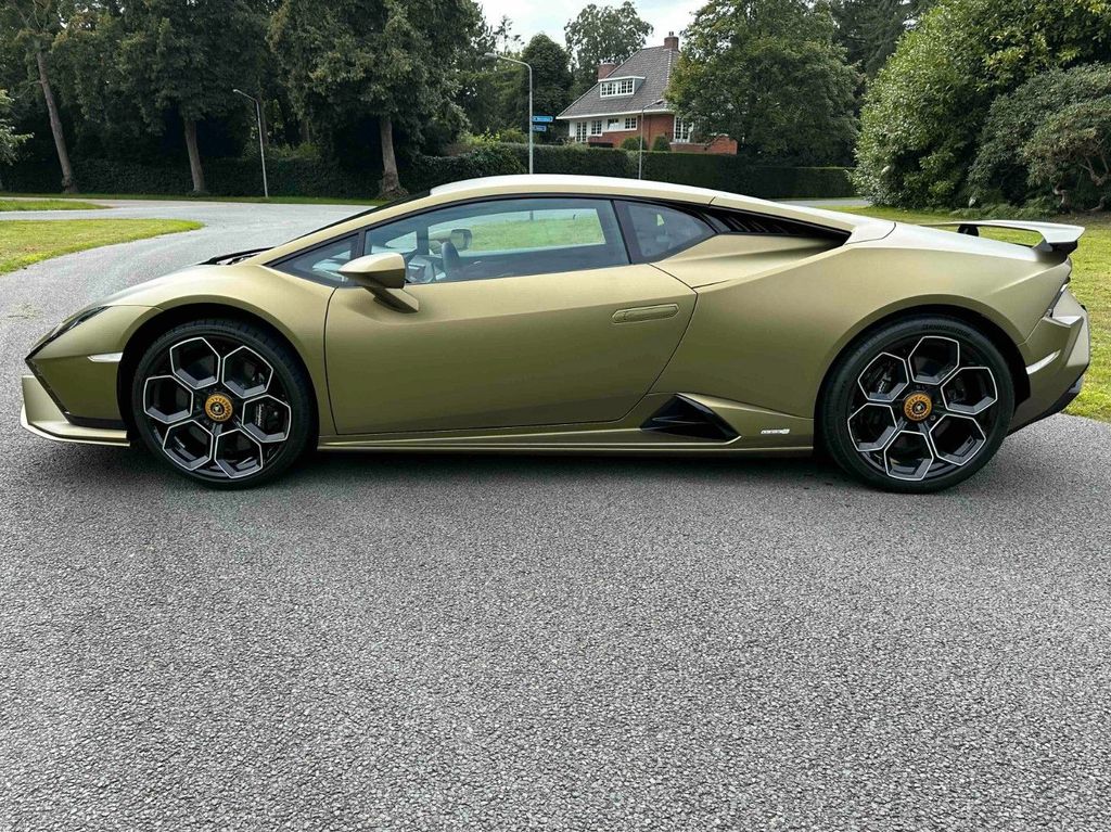 Lamborghini Huracán 2024