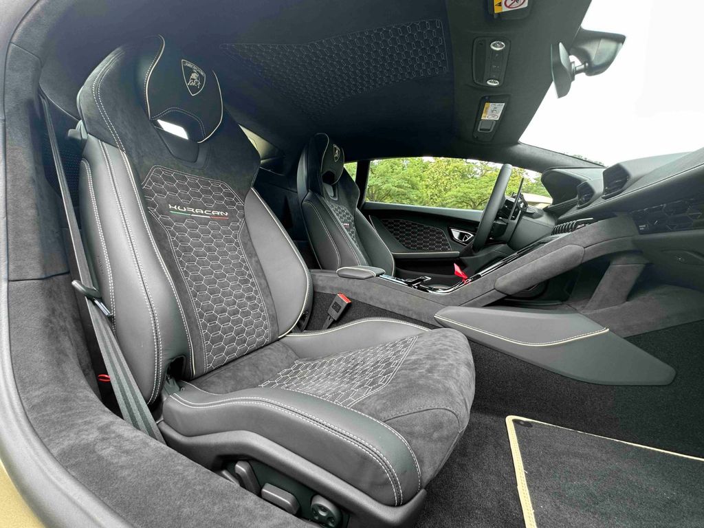 Lamborghini Huracán 2024