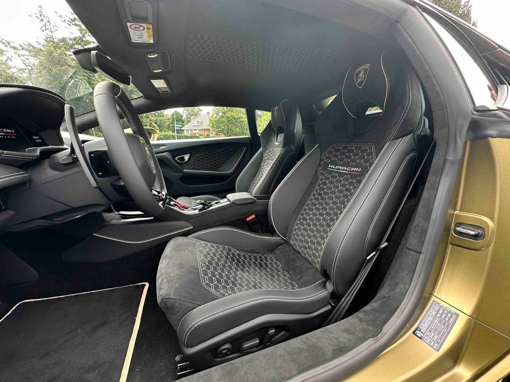 Lamborghini Huracán 2024