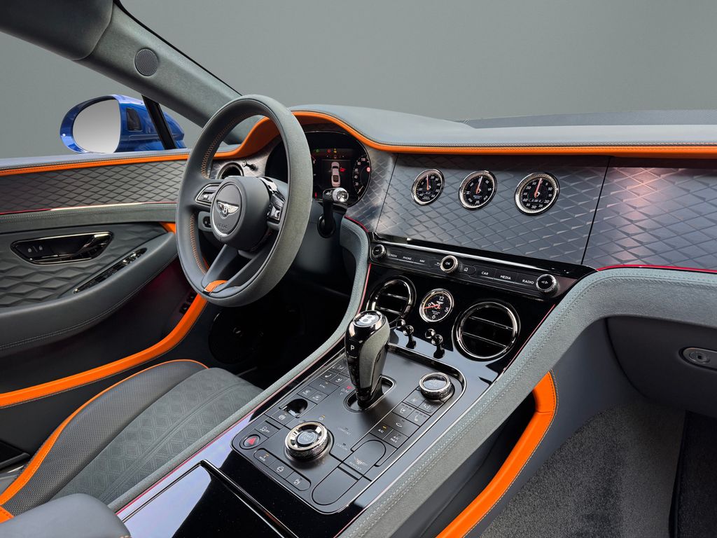 Bentley Continental GT 2024