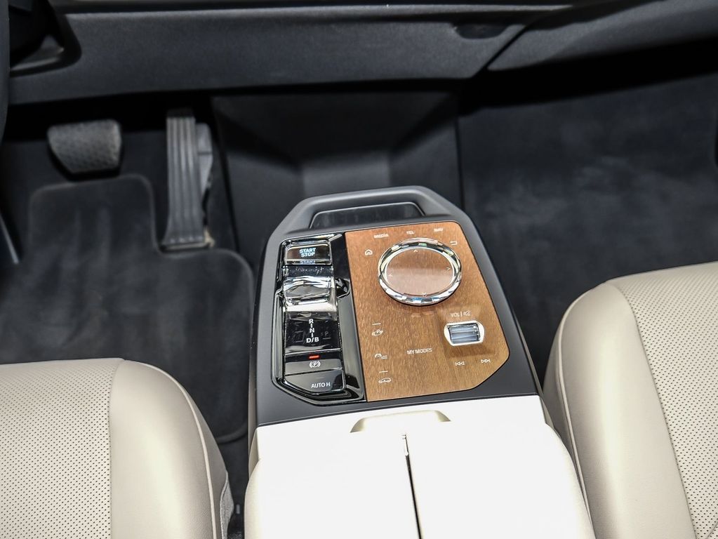 BMW iX 2022