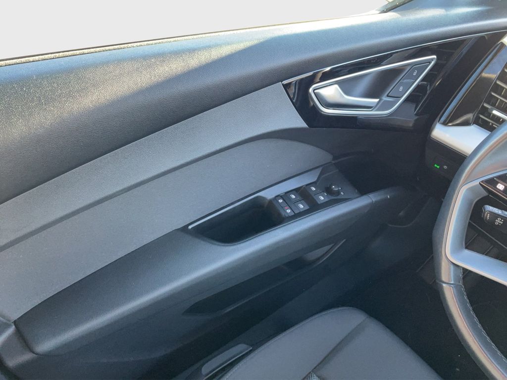Audi Q4 e-tron 2023