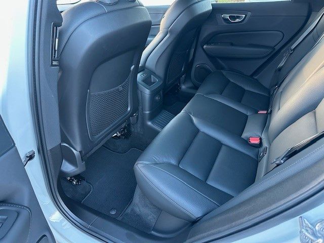 Volvo XC60 2025