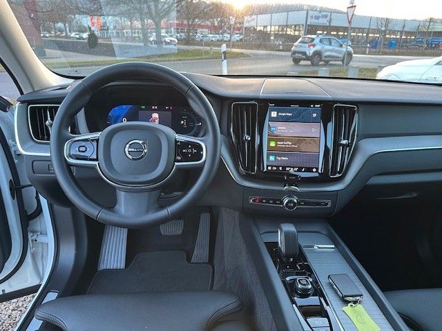Volvo XC60 2025