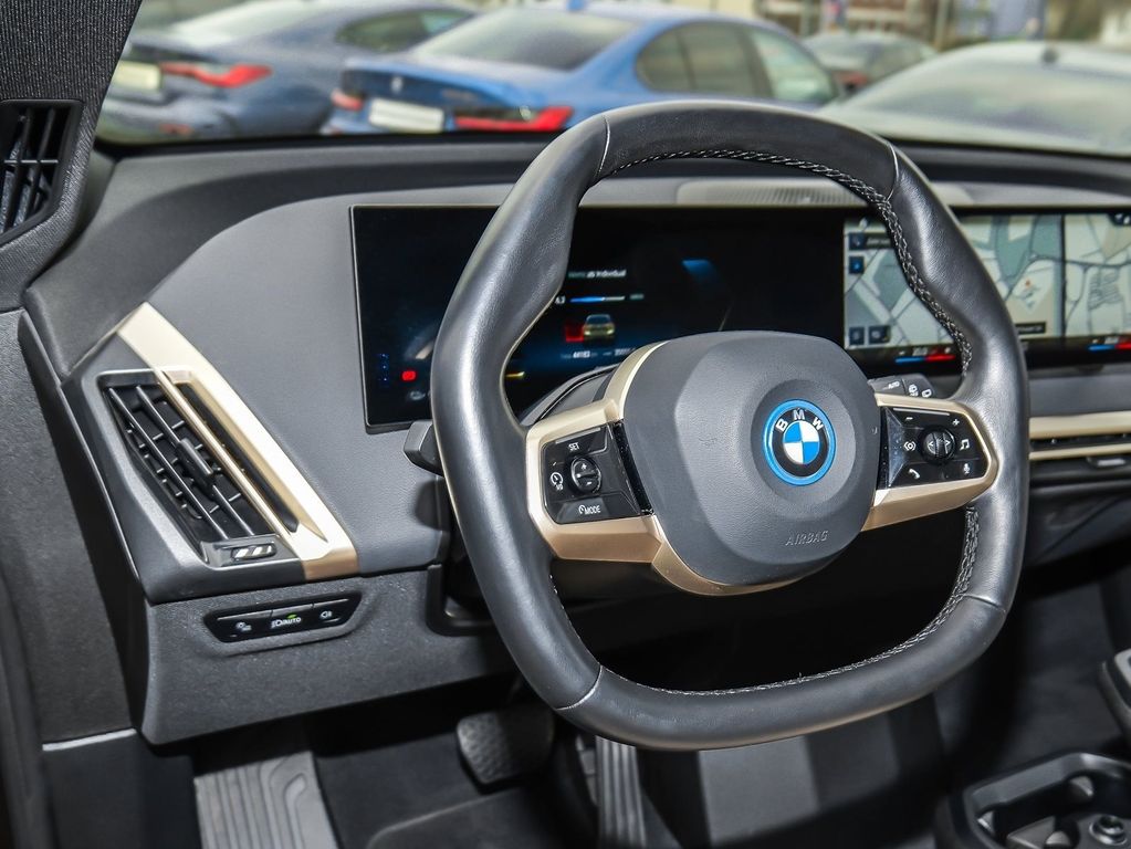 BMW iX 2022