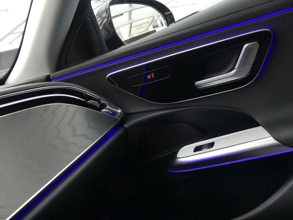 Mercedes-Benz E 220 2025