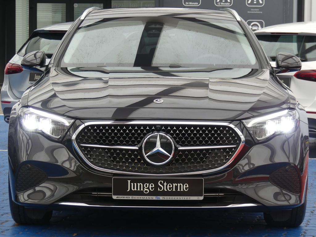 Mercedes-Benz E 220 2025