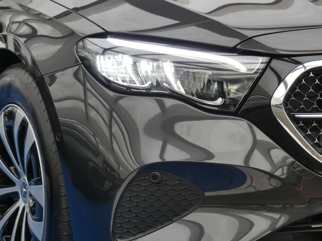 Mercedes-Benz E 220 2025