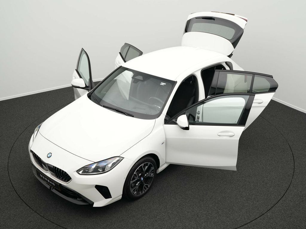 BMW 120 2024