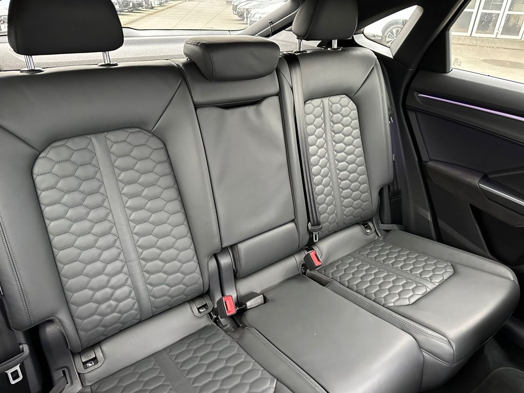 Audi RSQ3 2022