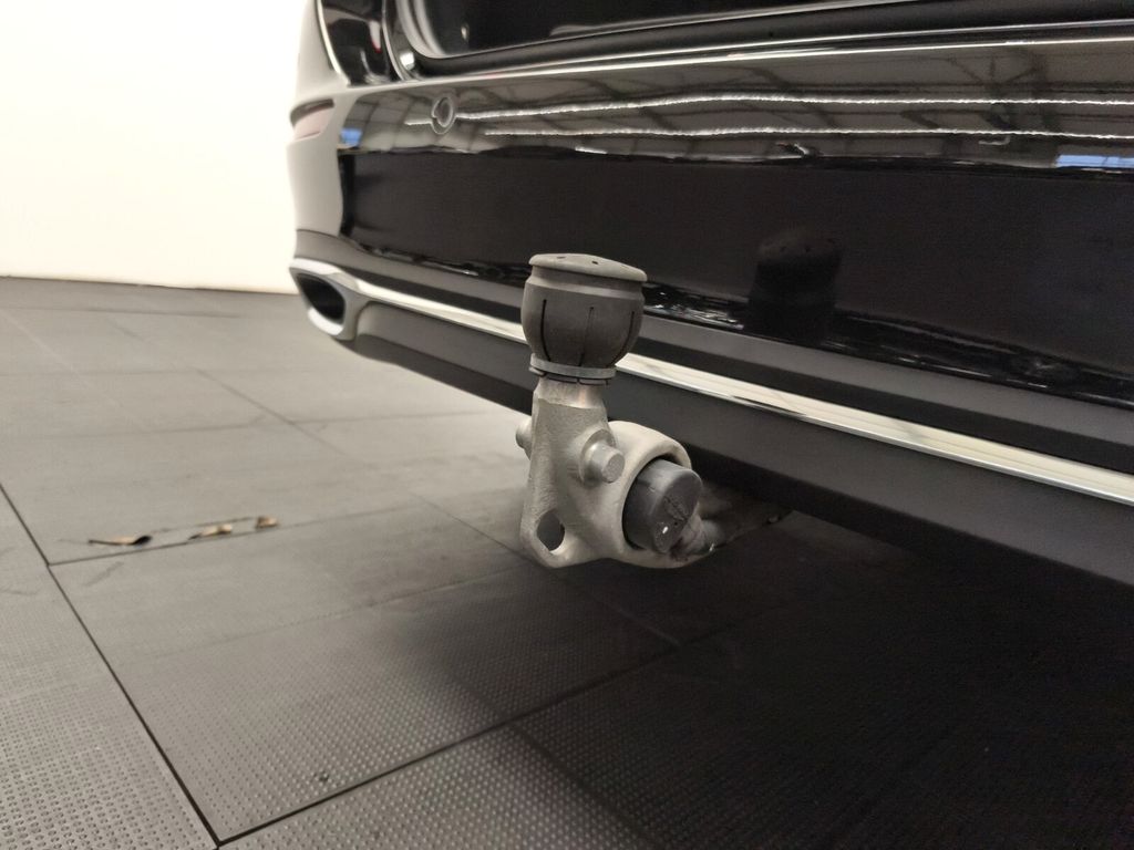 Mercedes-Benz C 300 2024