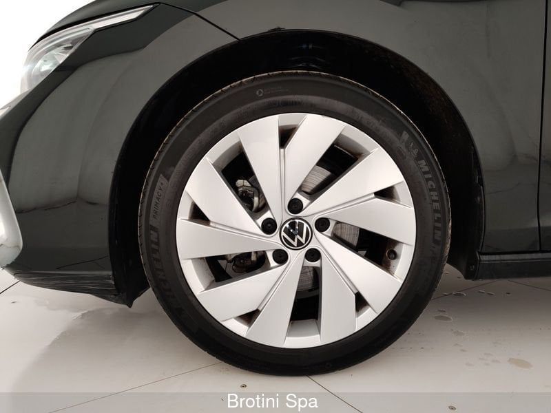 Volkswagen Golf 2025