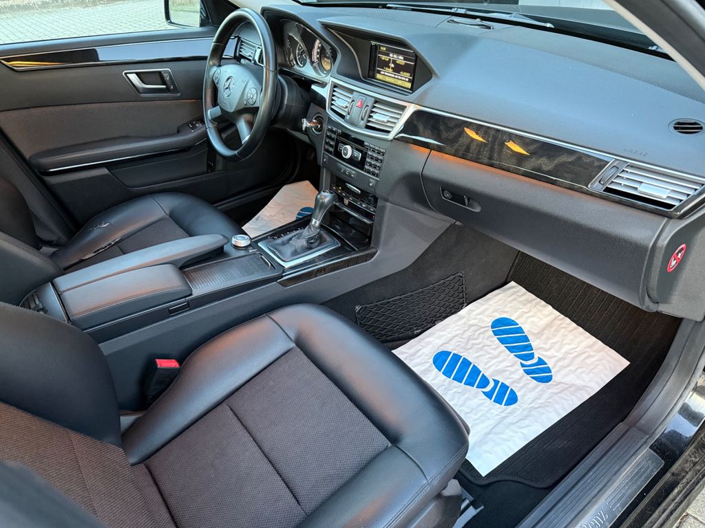 Mercedes-Benz E 200 2011