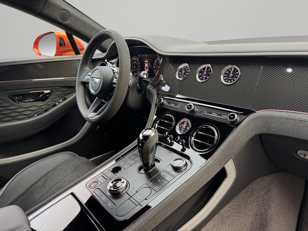 Bentley Continental GT 2024